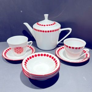 Vtg Polka Dot Pottery Teapot, 2 cups/saucers & 3 dessert bowls. Northland China
